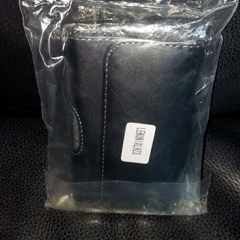 BNWT BLACK PHONE CASE 5.5× 3.5 inches
